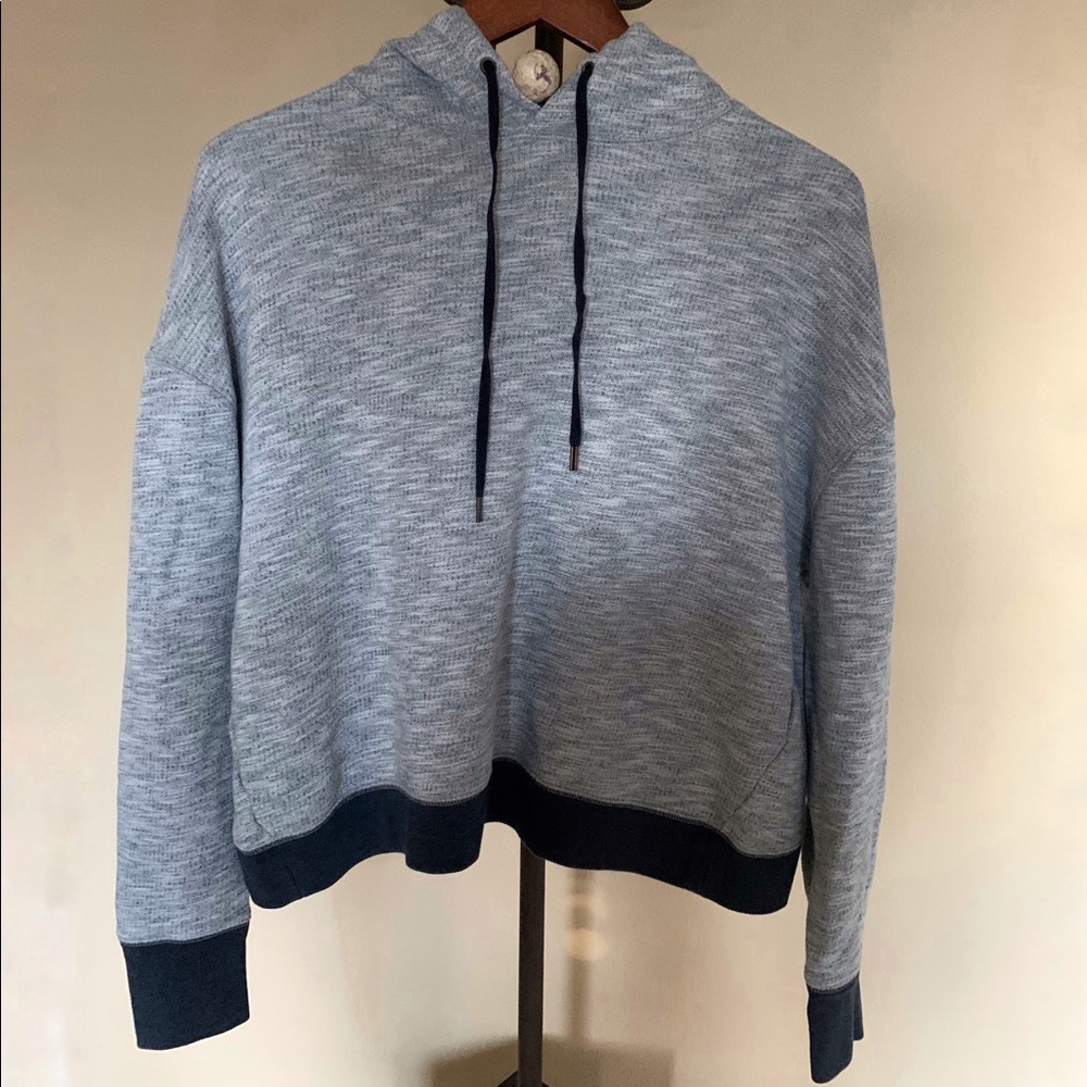 🛍Crossback Active Hoodie - Picture 3 of 9